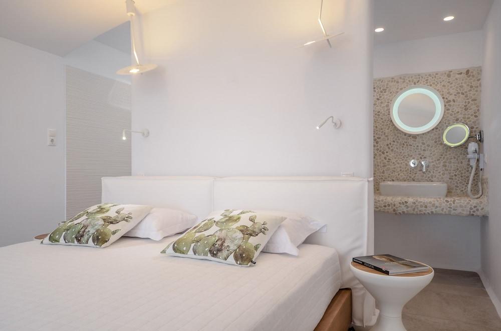 Cyano Suites Naxos City Exterior photo