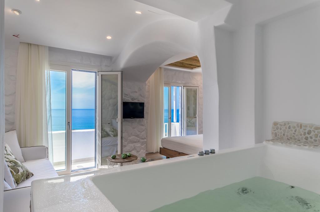 Cyano Suites Naxos City Exterior photo